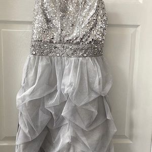 Xtraordinary prom dress
